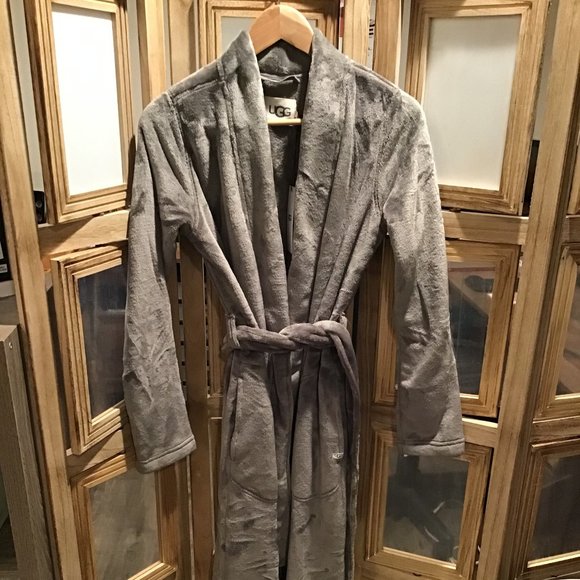 Wrap Yourself in Luxury with Original UGG Robe!Charcoal Size Small